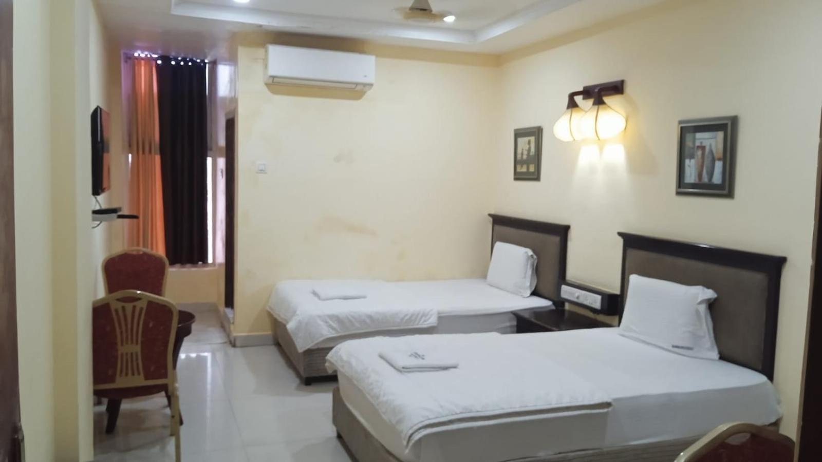 Sriannamalaiyar Residency Hotel Vellore Luaran gambar